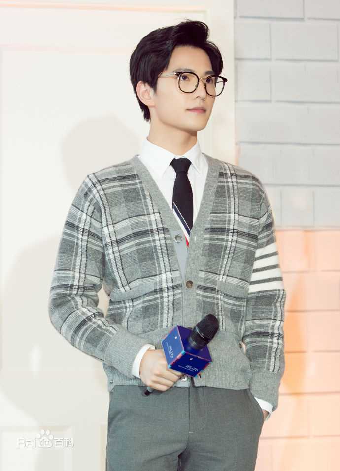 吴念真(Wen-ching Wu)代言品牌发布会/见面会性感图片壁纸