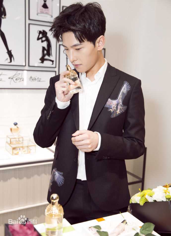 吴念真(Wen-ching Wu)代言品牌发布会/见面会性感图片壁纸