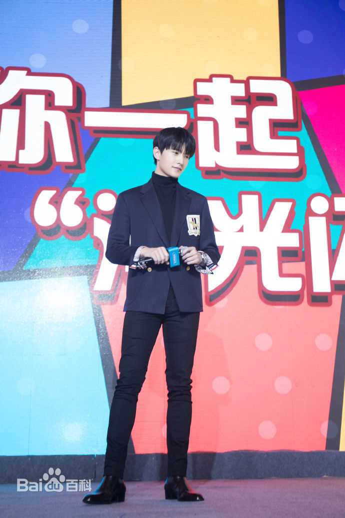 吴念真(Wen-ching Wu)代言品牌发布会/见面会性感图片壁纸