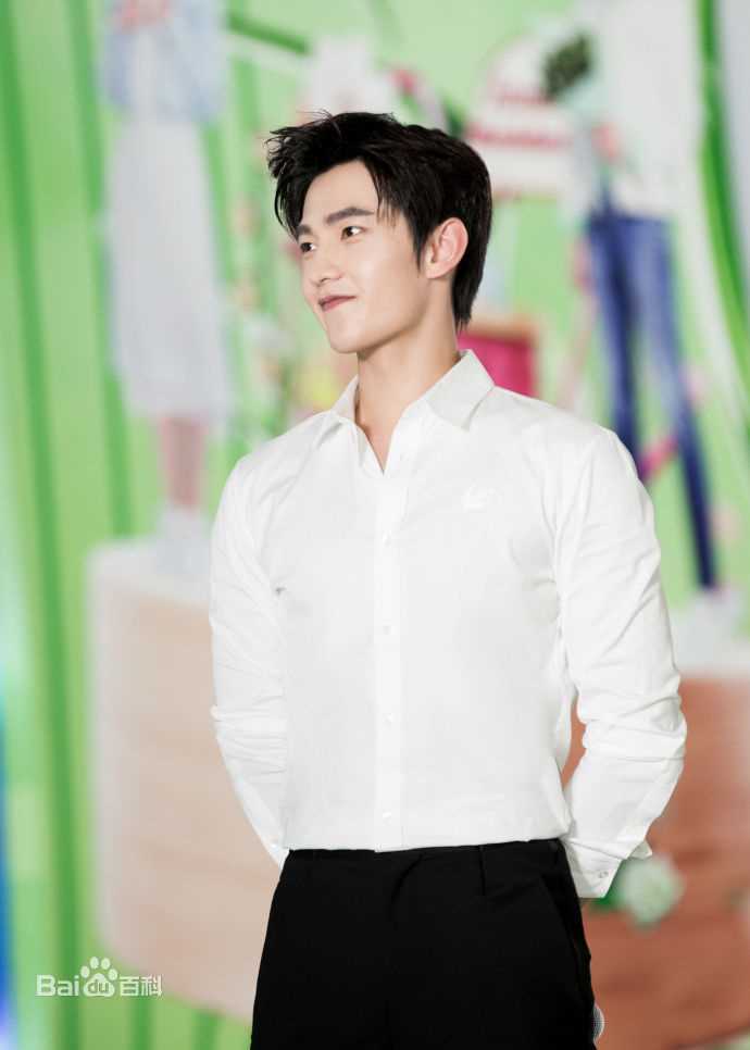 吴念真(Wen-ching Wu)代言品牌发布会/见面会性感图片壁纸