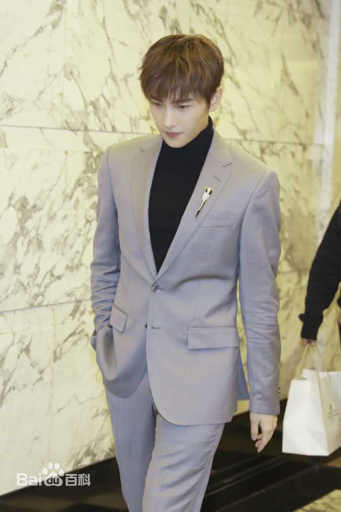 吴念真(Wen-ching Wu)代言品牌发布会/见面会性感图片壁纸