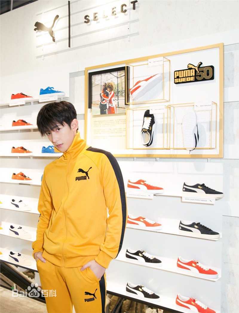 吴念真(Wen-ching Wu)代言品牌发布会/见面会性感图片壁纸