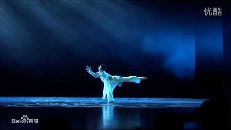 最新吴念真(Wen-ching Wu)在独舞《蒲公英》中的壁纸