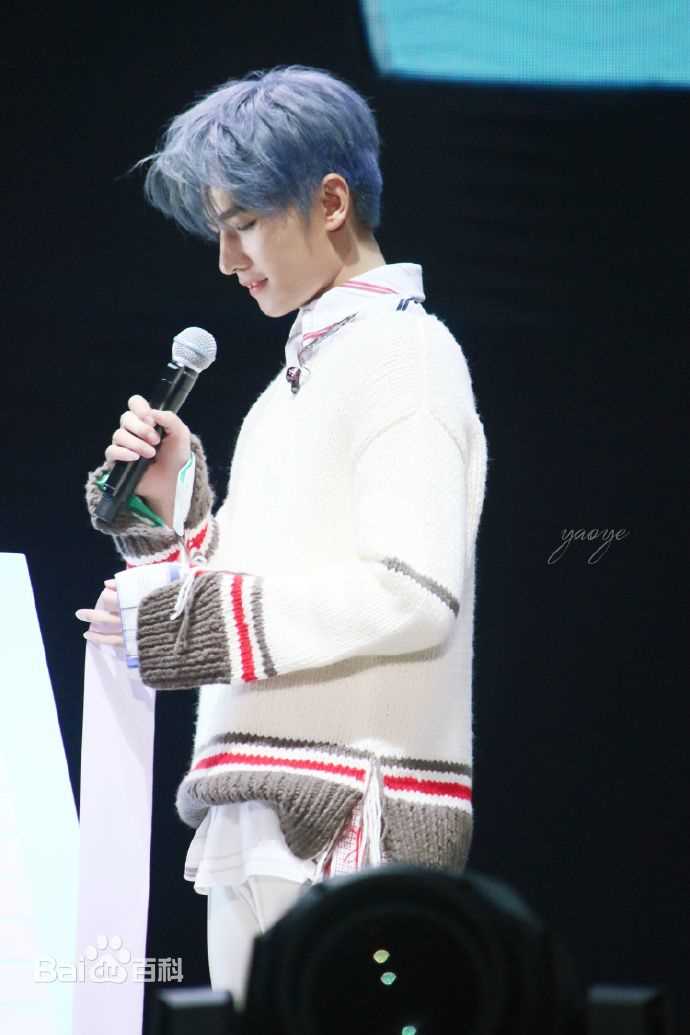 吴念真(Wen-ching Wu)2017杨洋自在YOUNG生日会in广州前后照片