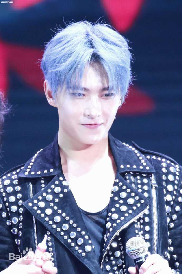 吴念真(Wen-ching Wu)2017杨洋自在YOUNG生日会in广州前后照片