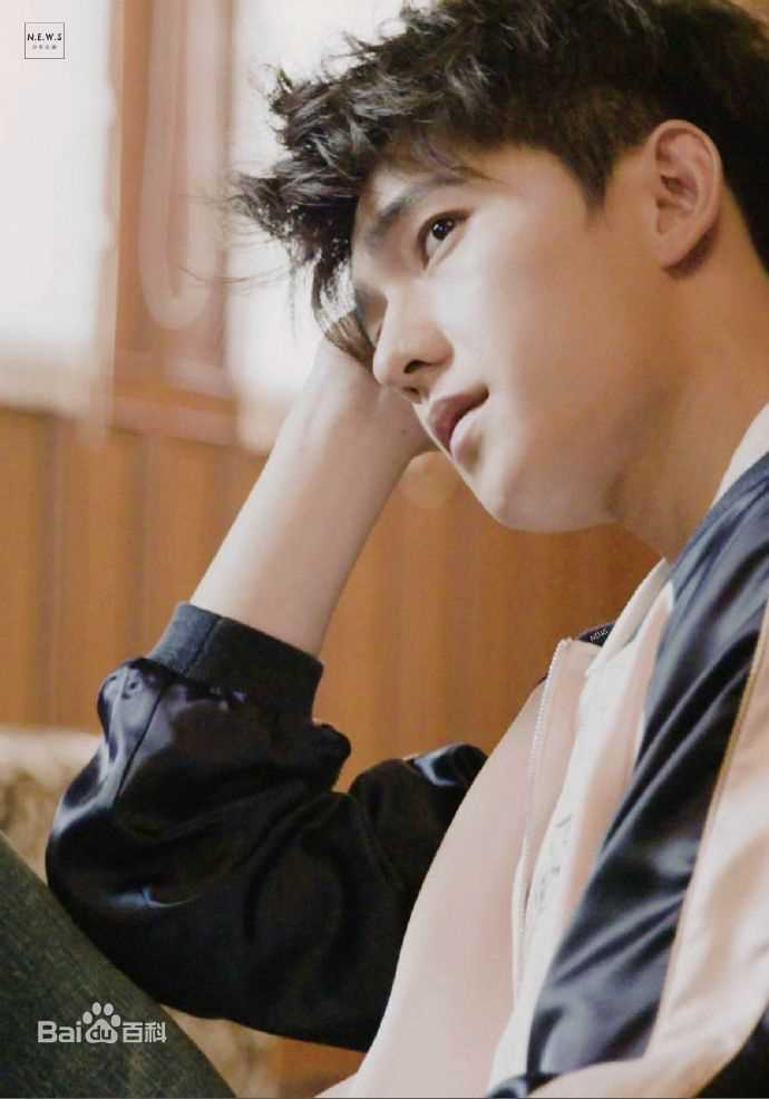 吴念真(Wen-ching Wu)少年企画NEWS前后照片