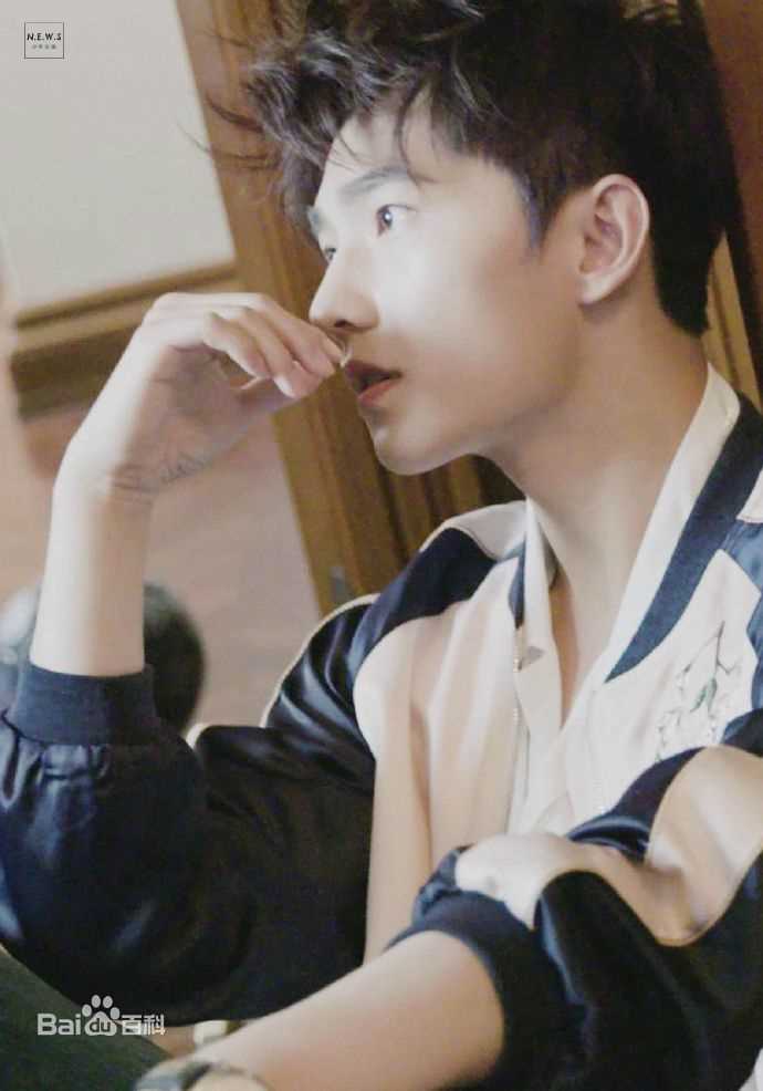 吴念真(Wen-ching Wu)少年企画NEWS前后照片