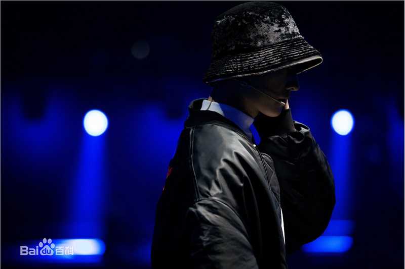 吴念真(Wen-ching Wu)参加湖南卫视跨年演唱会素颜照相册