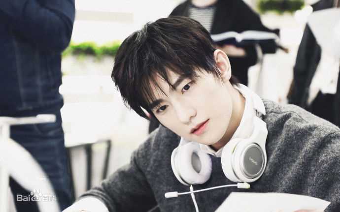 最新吴念真(Wen-ching Wu)在《全职高手》叶修中的壁纸