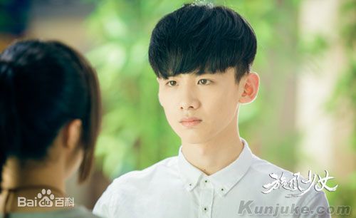 最新白敬亭在《旋风少女》喻初原中的图集