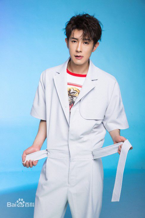 季肖冰杂志娱乐