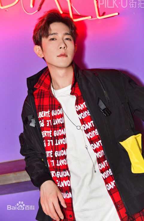 季肖冰picku街拍图册