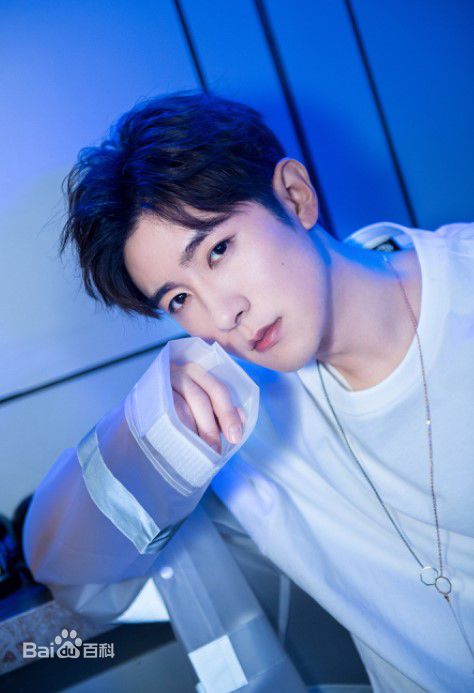 季肖冰picku街拍图册