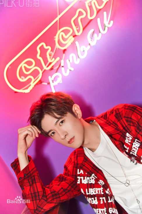 季肖冰picku街拍图册