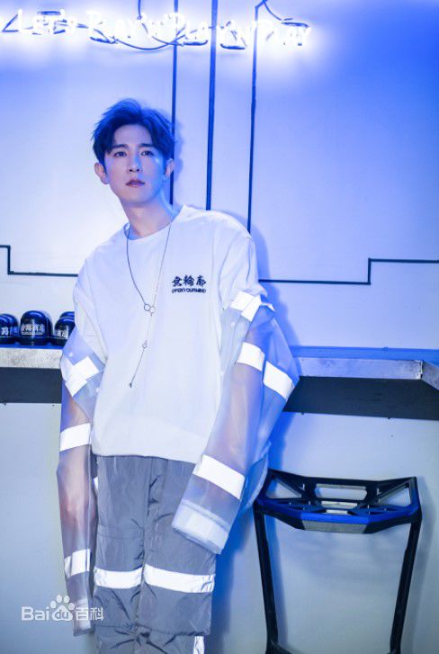 季肖冰picku街拍图册