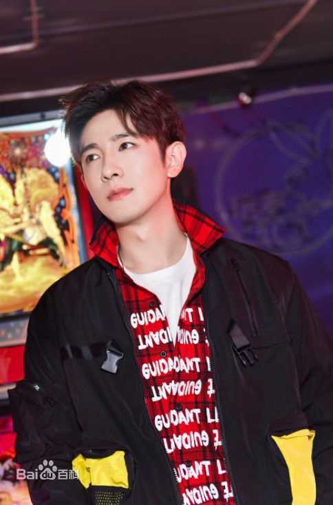 季肖冰picku街拍图册