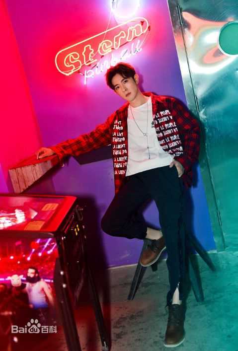 季肖冰picku街拍图册