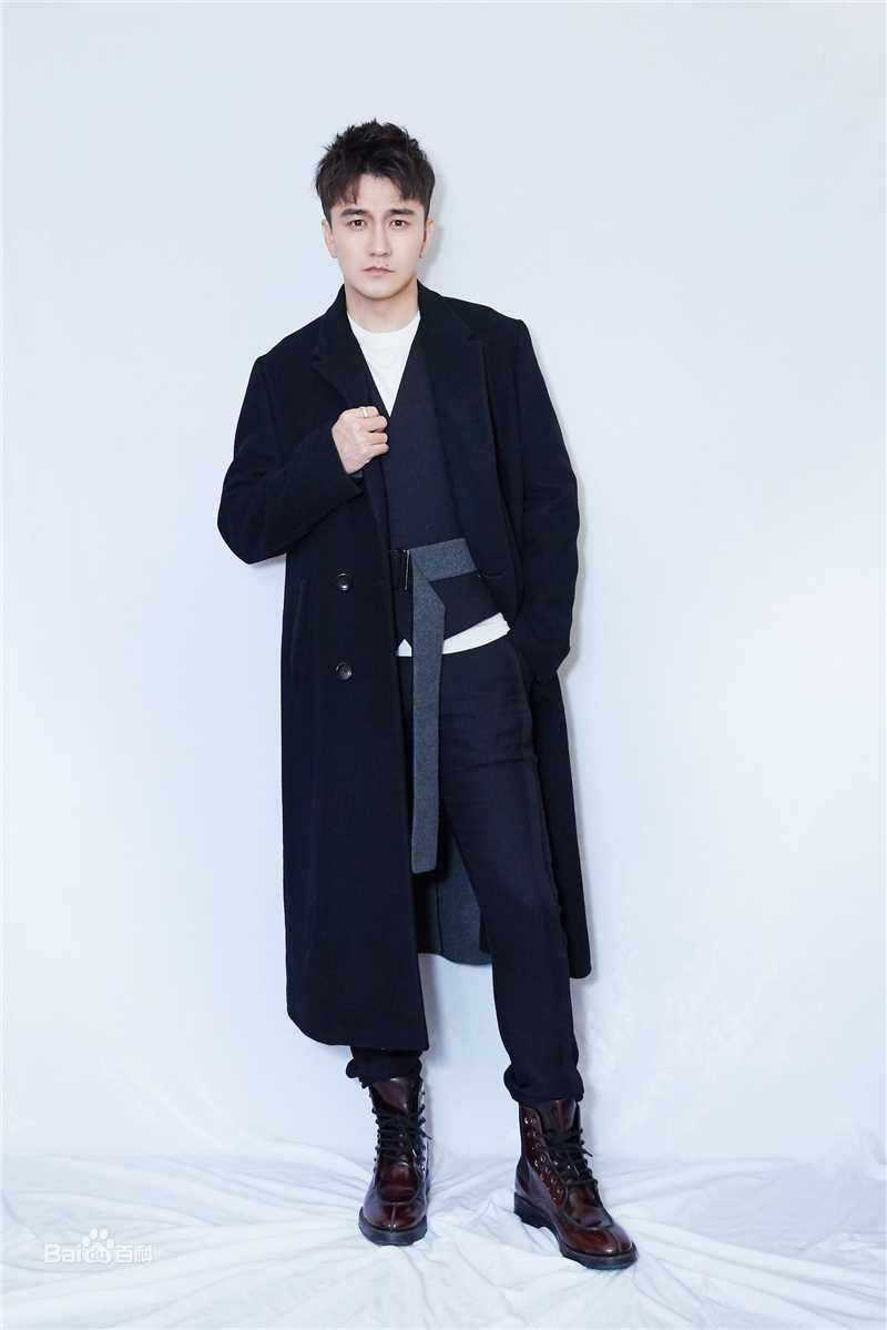 翟天临出席活动图册