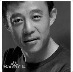 侯勇年轻的前后照片