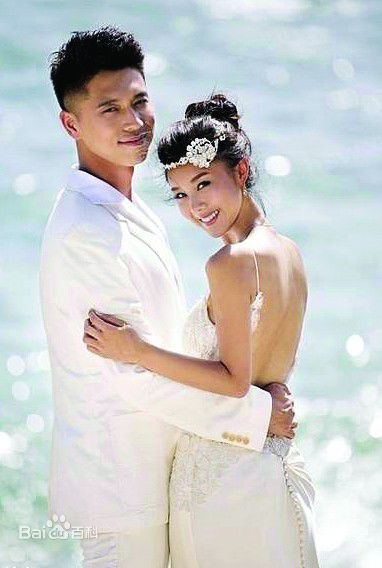 王雷(Wang Lei)和李小萌前后照片