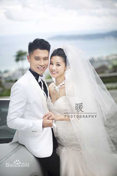 王雷(Wang Lei)和李小萌前后照片