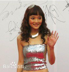 李小璐(Jacqueline Lulu Li/Li XiaoLu)童年时的前后照片