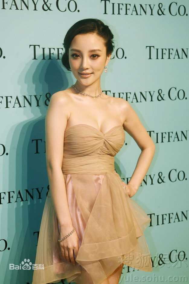 李小璐(Jacqueline Lulu Li/Li XiaoLu)上海Tiffany之行素颜照相册