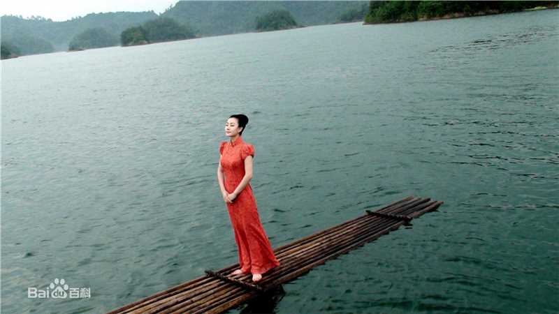 最新石天琦性感图片