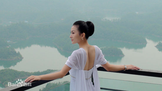 最新石天琦性感图片