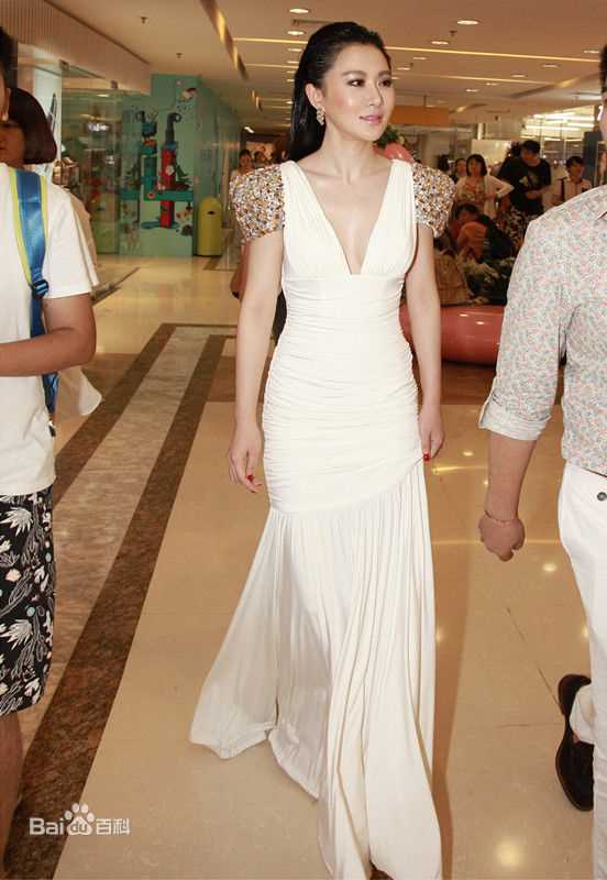 石天琦出席活动生活照