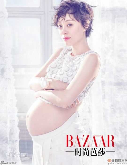 孙俪(Sun Li)与孩子们生活照