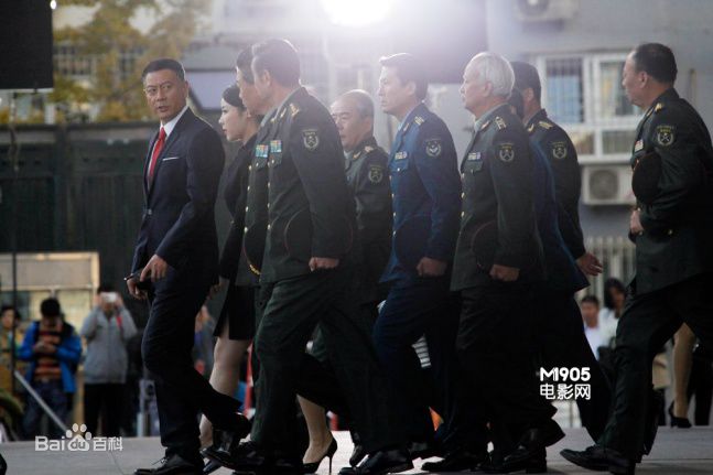 巫刚在变形金刚4中的表现生活照相册