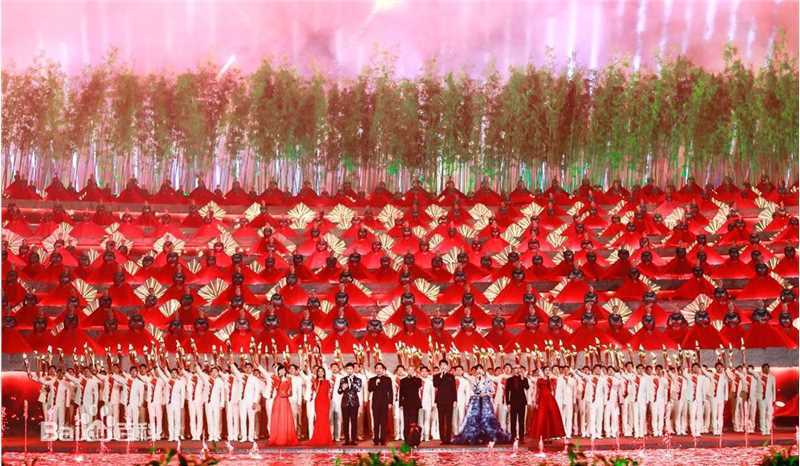 刘佩琦2019年央视春节联欢晚会图片图册