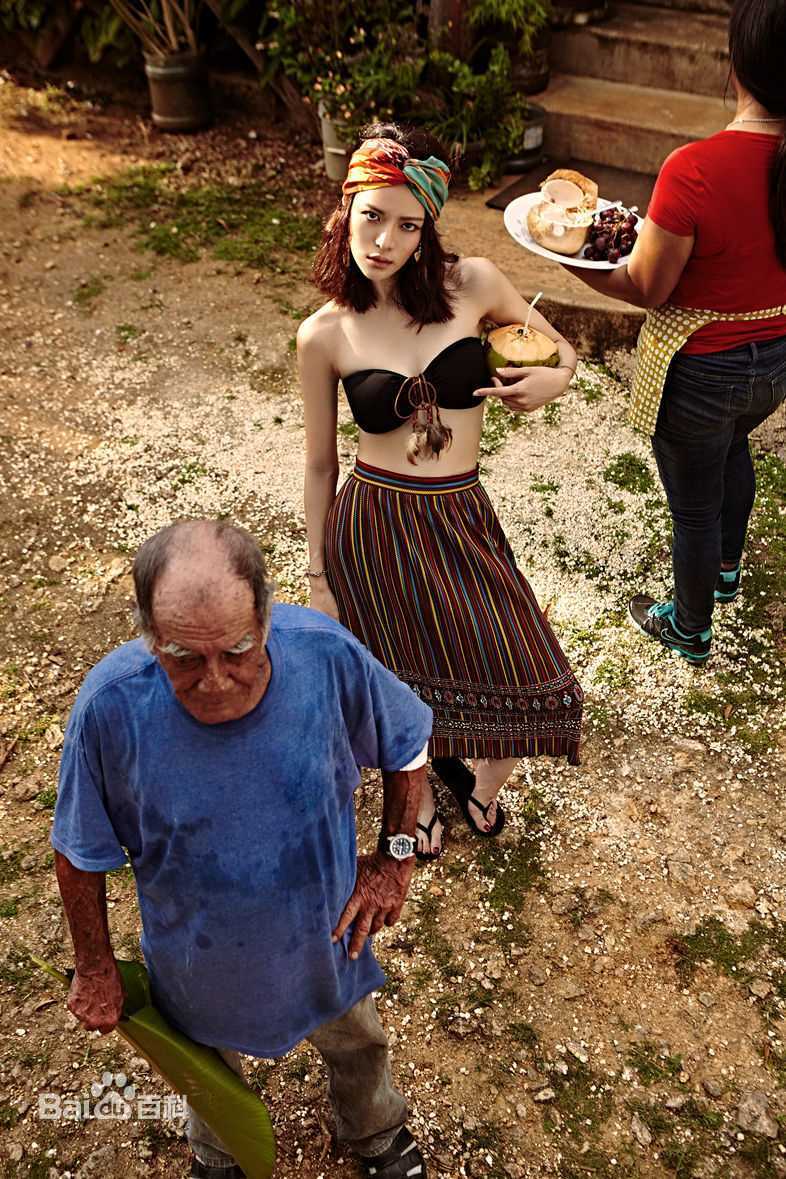 钟楚曦(Elaine Zhong)最新三图集