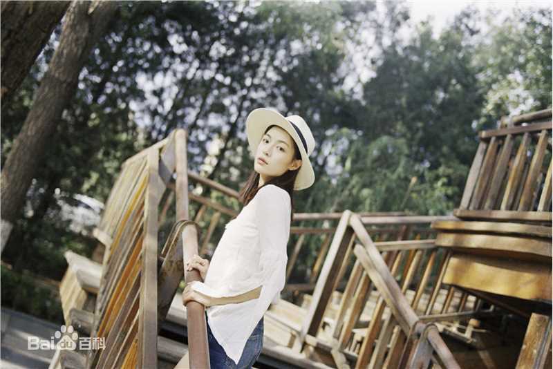 钟楚曦(Elaine Zhong)精选四图册