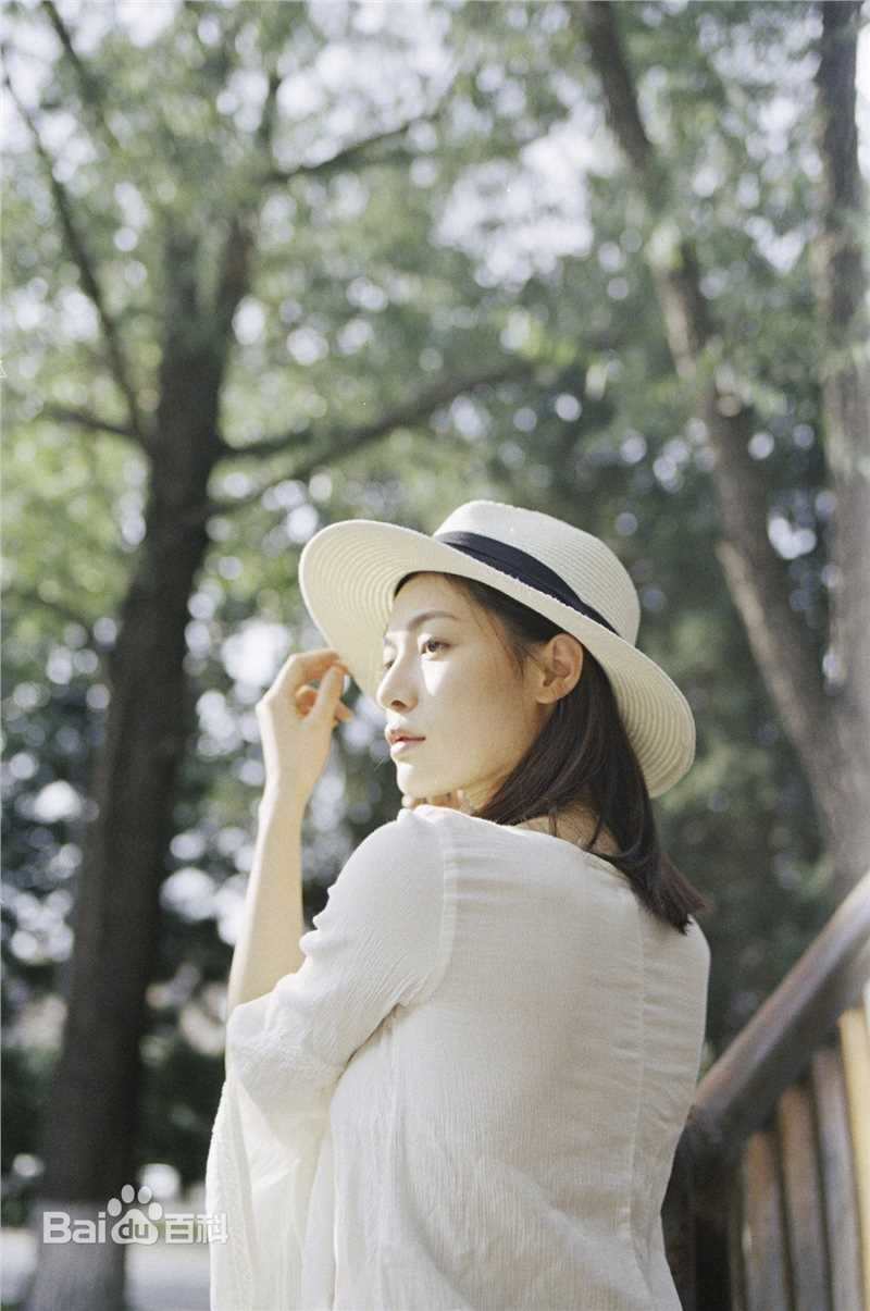 钟楚曦(Elaine Zhong)精选四图册