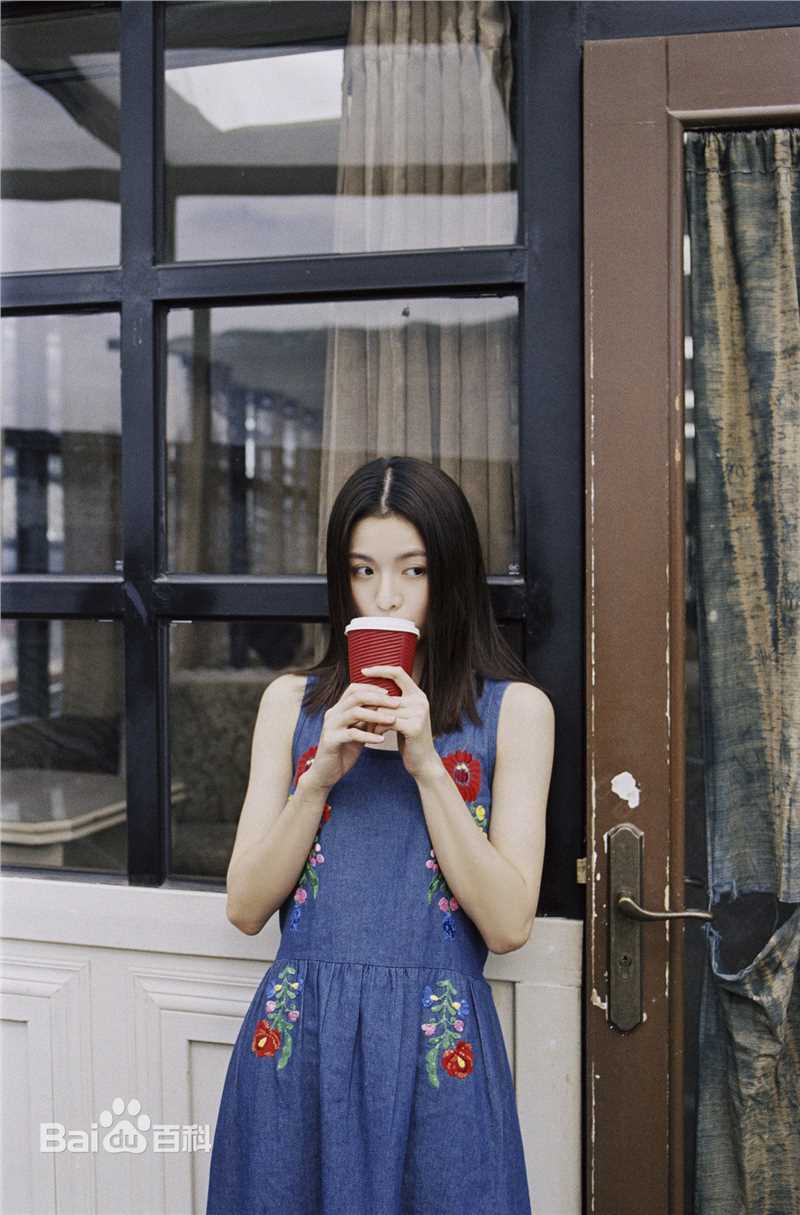 钟楚曦(Elaine Zhong)精选四图册