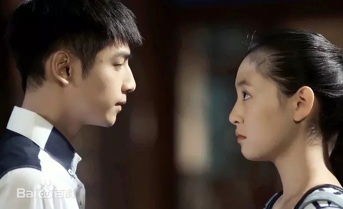 高清罗云熙(Leo)在《何以笙箫默》饰演少年何以琛中的图集