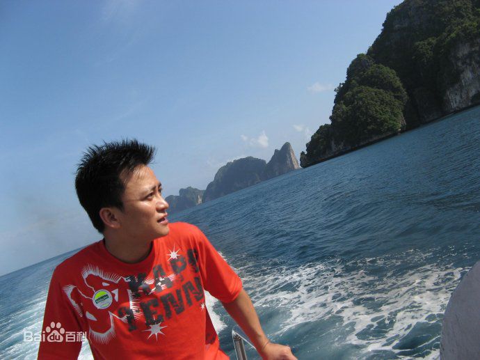 李承鹏(LiChengpeng)外出旅游照片壁纸壁纸