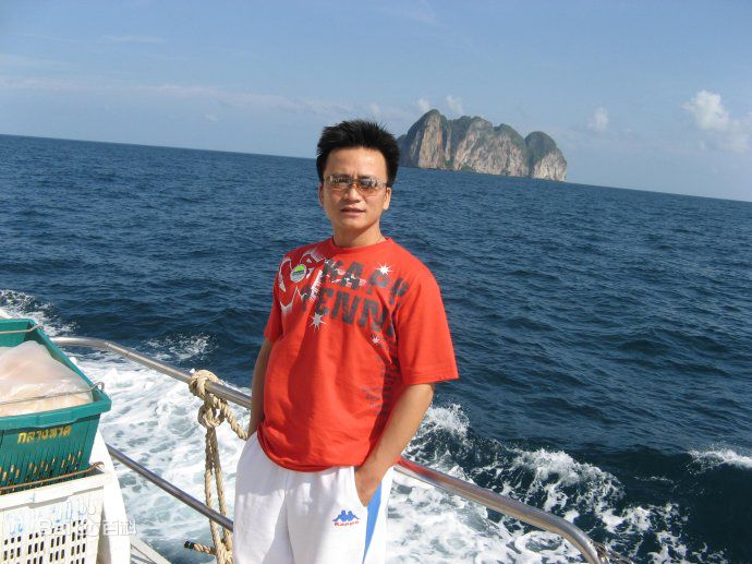 李承鹏(LiChengpeng)外出旅游照片壁纸壁纸