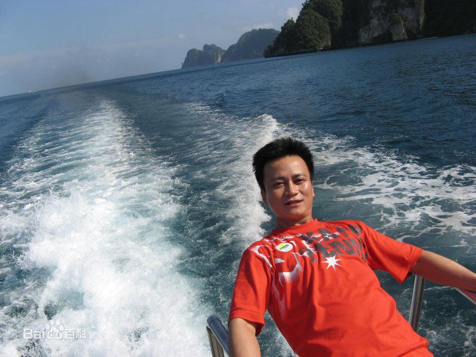 李承鹏(LiChengpeng)外出旅游照片壁纸壁纸