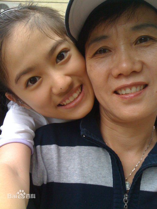 汤梦佳(Melody Tang)生活照壁纸壁纸