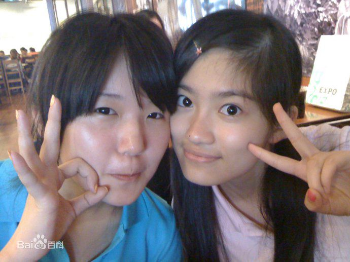 汤梦佳(Melody Tang)生活照壁纸壁纸