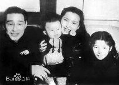 《秦怡》个人生活