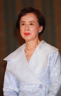 八千草薫(八千草薫（やちぐさ かおる）)八千草  薫  近期素颜照相册