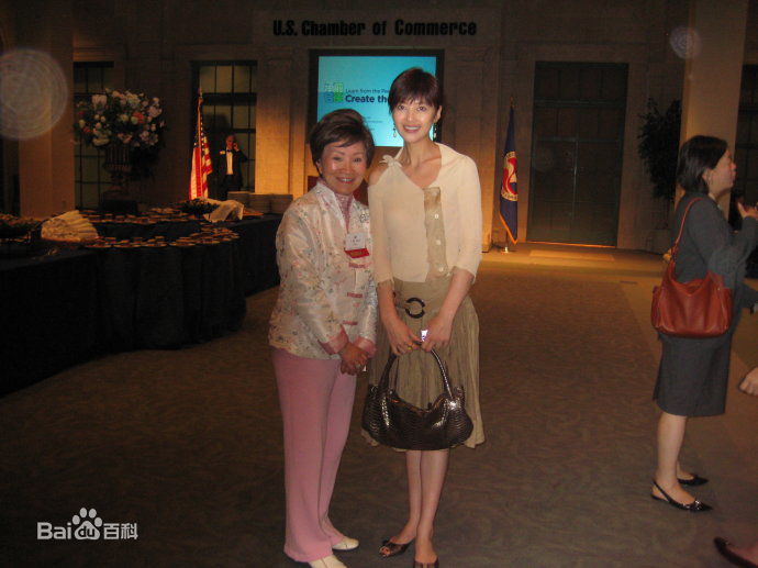 白羽(Yu Bai)社交照素颜照相册