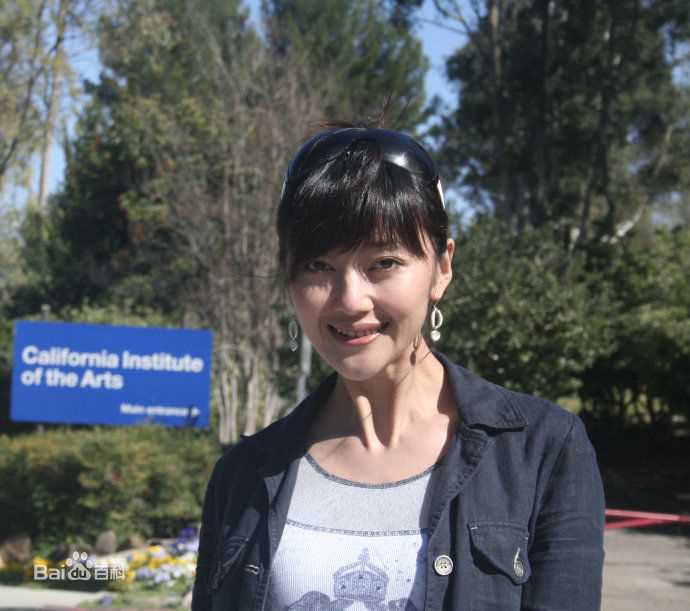 白羽(Yu Bai)在美国素颜照相册