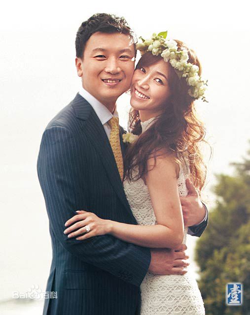 侯佩岑(Patty Hou)结婚照生活照