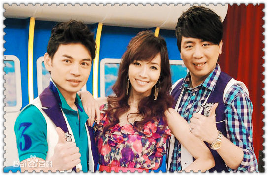 侯佩岑(Patty Hou)在主持《黄金舞台》（2011）中的