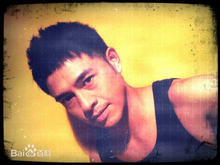 黄玉荣(Ehlo)近照图册